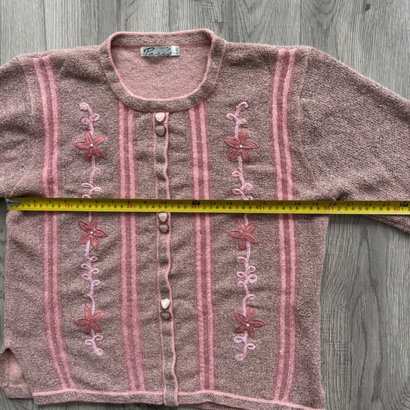 Vintage Pink Embroidered Knit Sweater Size L Floral Cottagecore grandmacore - Picture 6 of 8